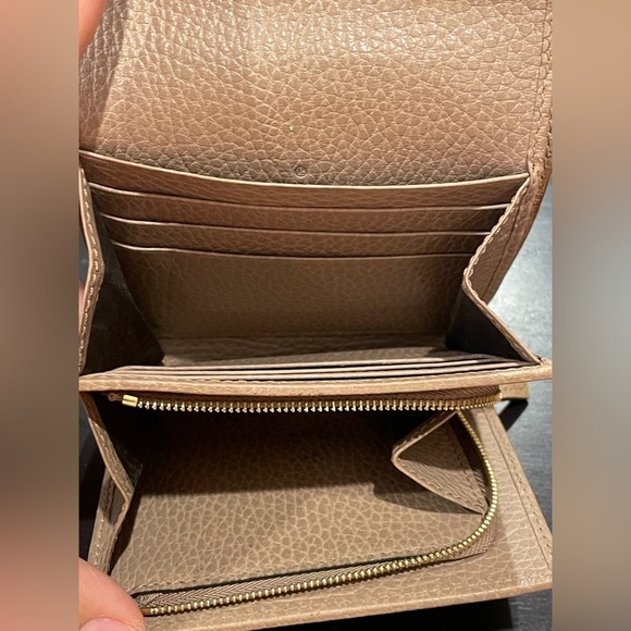 Gucci Beige Leather Wallet - FULL INCLUSION - Picture 11 of 14